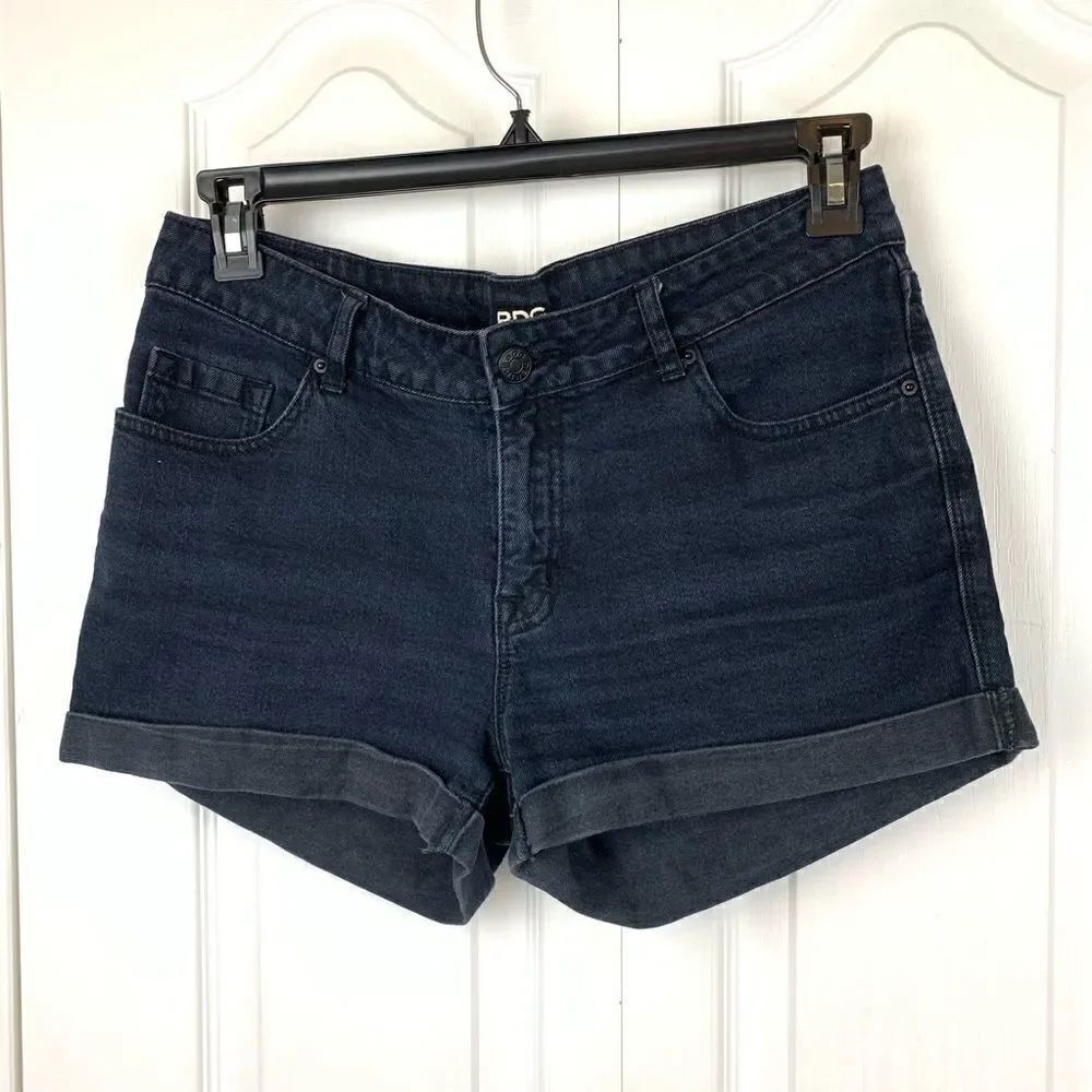 Urban Outfitters BDG Mid Rise Alexa Shorts‎